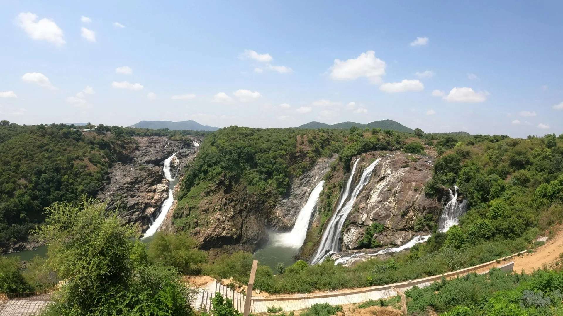 Shivanasamudra Falls